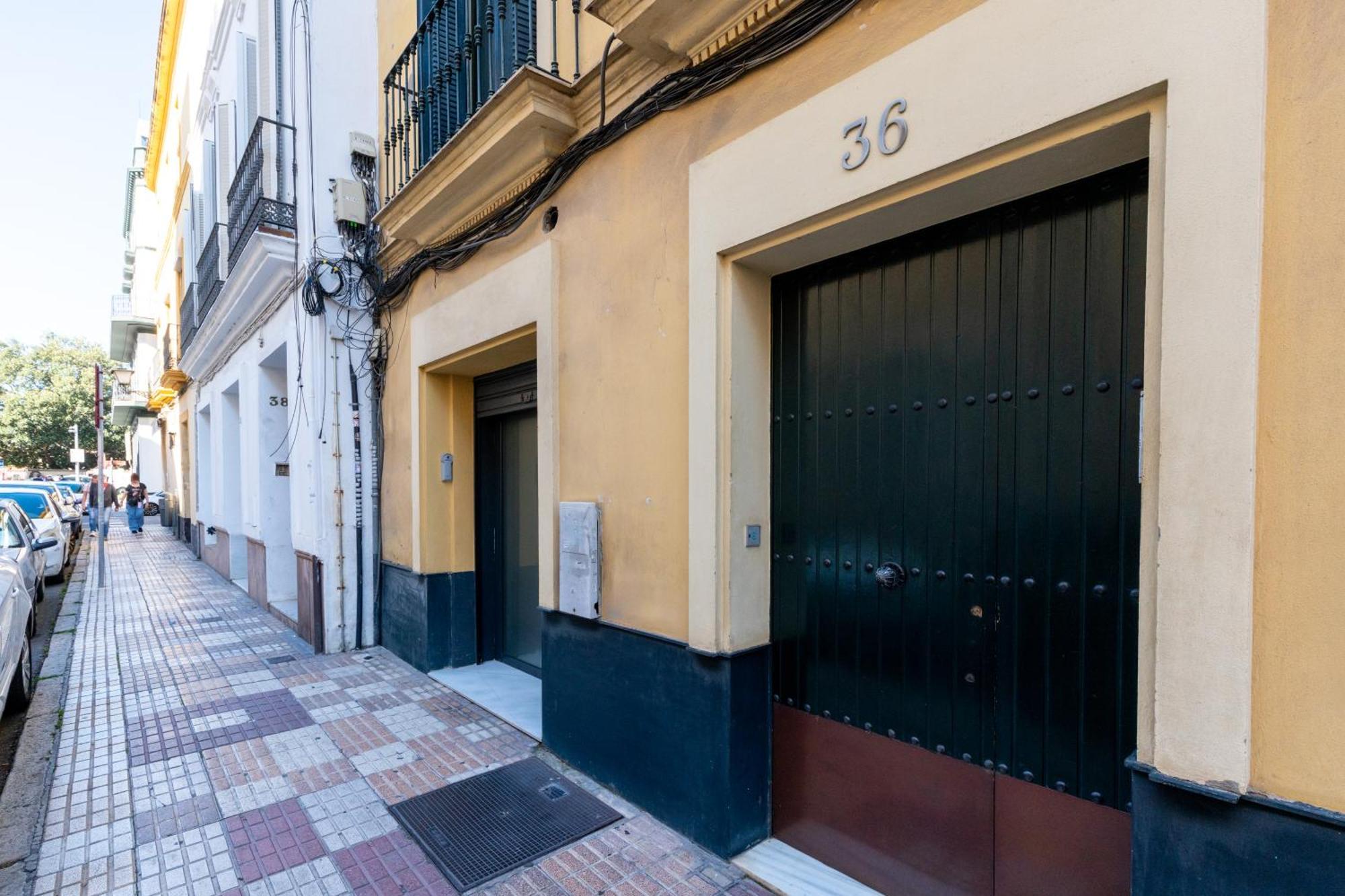 Duplex Con Terraza Junto A La Catedral Lägenhet Sevilla Exteriör bild